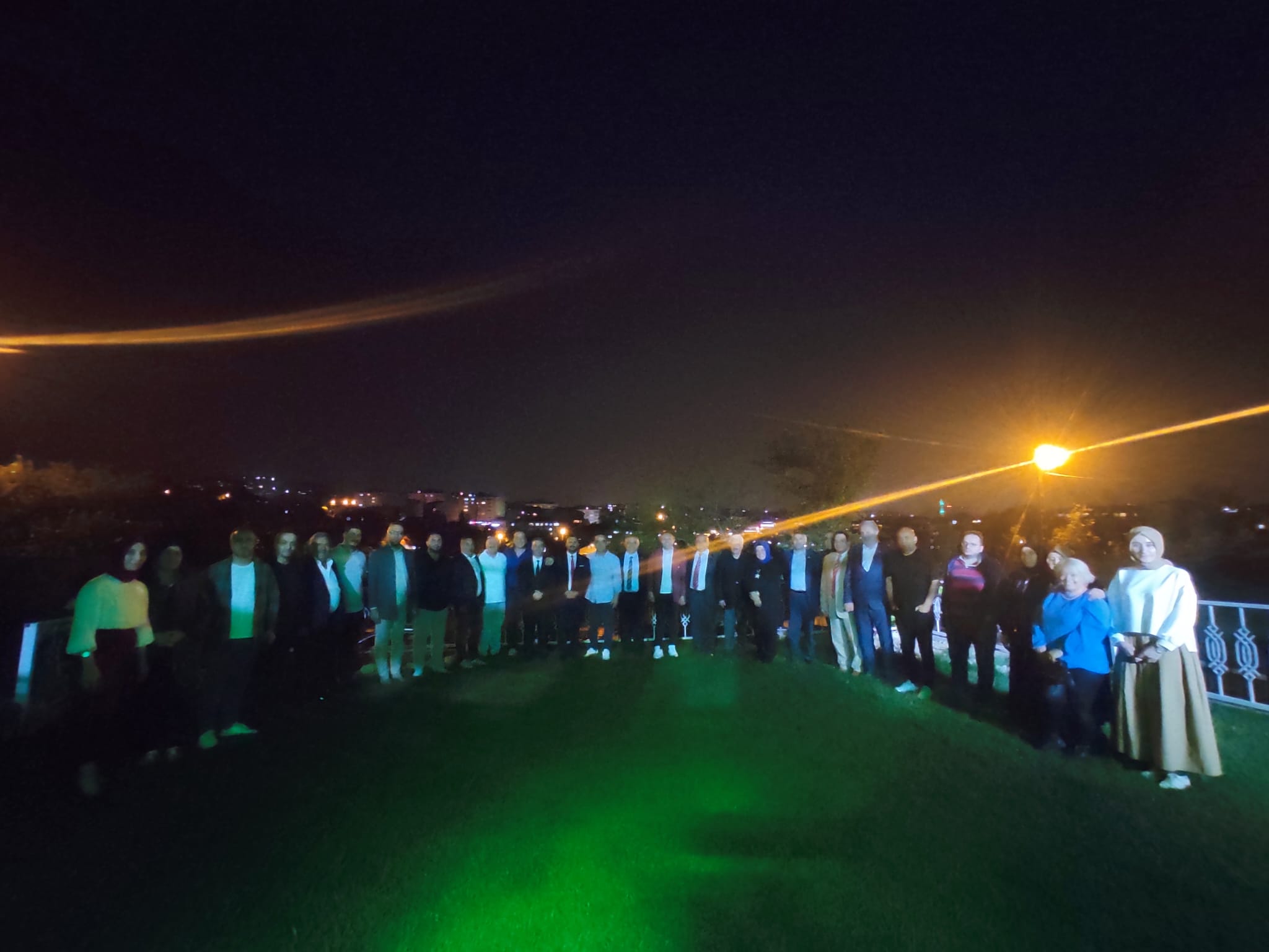 Çekmeköy Sivaslılar Seçilen Meclis Üyesi ve Muhtarlar onuruna yemekli bir toplantı düzenledi. 5 WhatsApp Image 2024 04 25 at 21.07.47