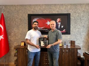 HAL VE HİS DERGİSİ’NİN İLK SAYISI FİLİSTİN KONUSUYLA ÇIKTI! 1 dergi 1