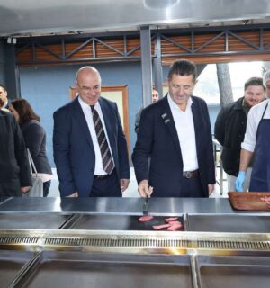 BAŞKAN ORHAN ÇERKEZ: KOMŞULUK KÜLTÜRÜNÜ GÜÇLENDİREN ALANLAR OLUŞTURUYORUZ