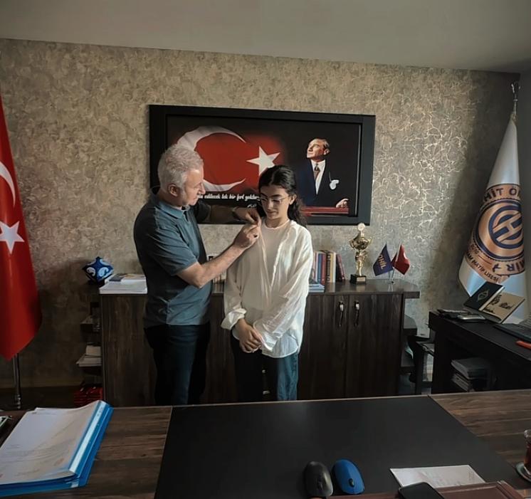 Çekmeköy Şehit Ömer Halisdemir AİHL’den Büyük Başarı! LGS’de %0,13’lik Dilim