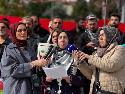Azerbaycan’daki başörtüsü yasakları Ankara’da protesto edildi