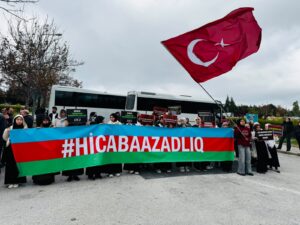 Azerbaycan'daki başörtüsü yasakları Ankara'da protesto edildi 2 ANKARA HABER 3
